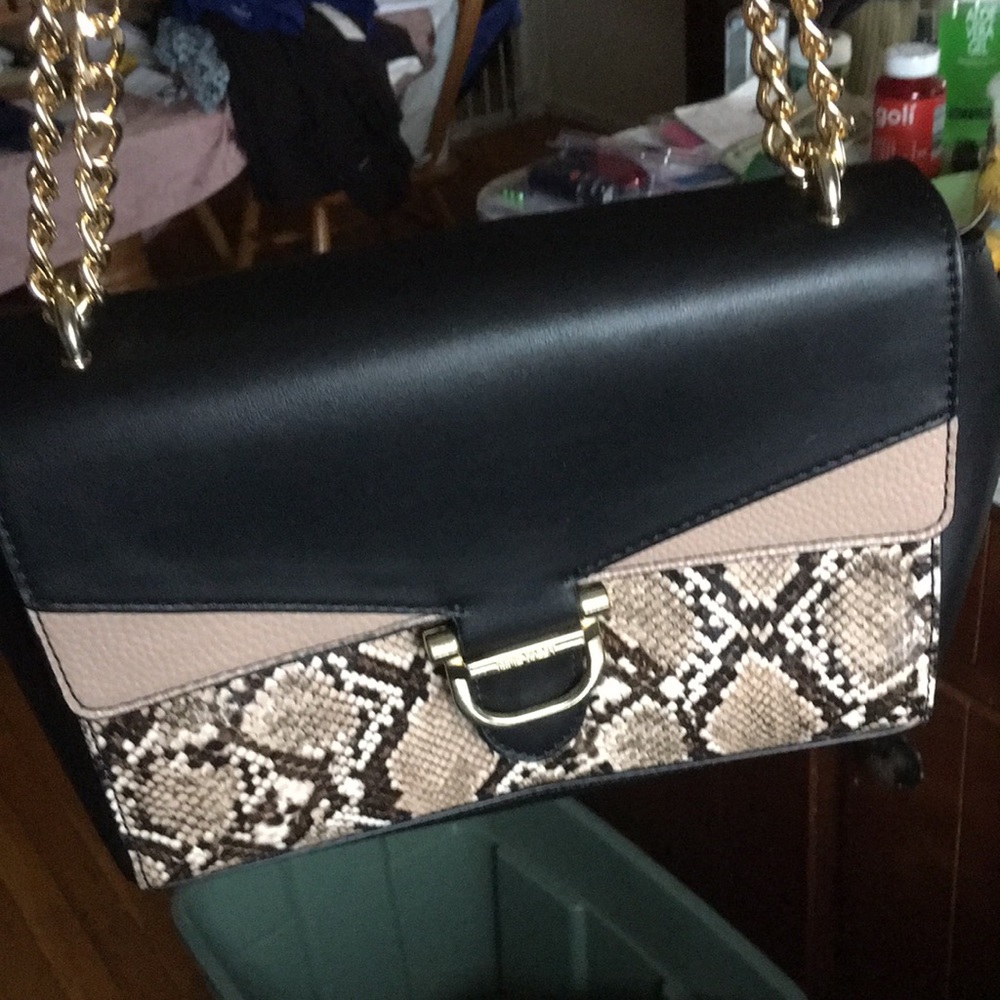 Nine West crossbody or shoulder purse